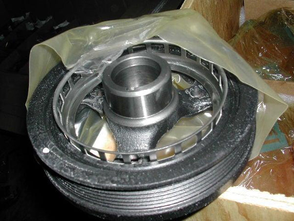 Metallkomponent skyddad med plastfolie, industriell reservdel från Reál Marine AS